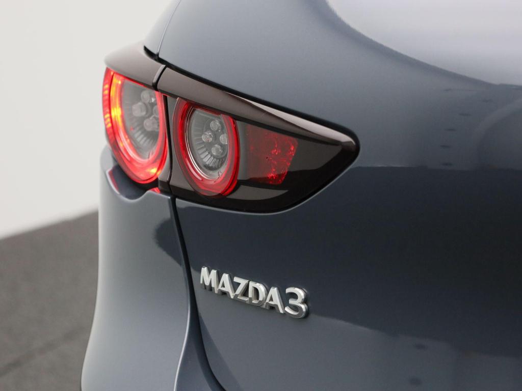 Mazda 3 2.0 e-skyactiv-g m hybrid 122 luxury | automaat | bose | apple carp