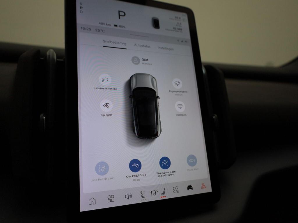 Volvo Ex30 single motor extended range core | automaat | apple carplay / an