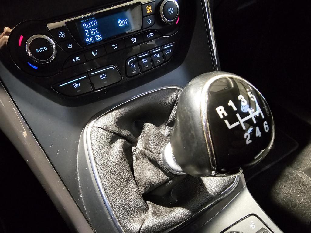 Ford Kuga 1.5 titanium