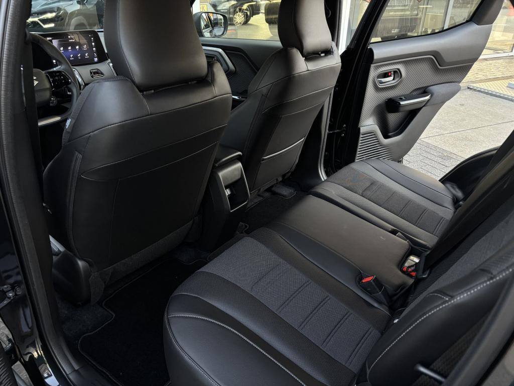 Suzuki E Vitara style 61 kwh