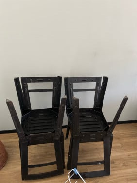 4 mooie industrieele stoelen