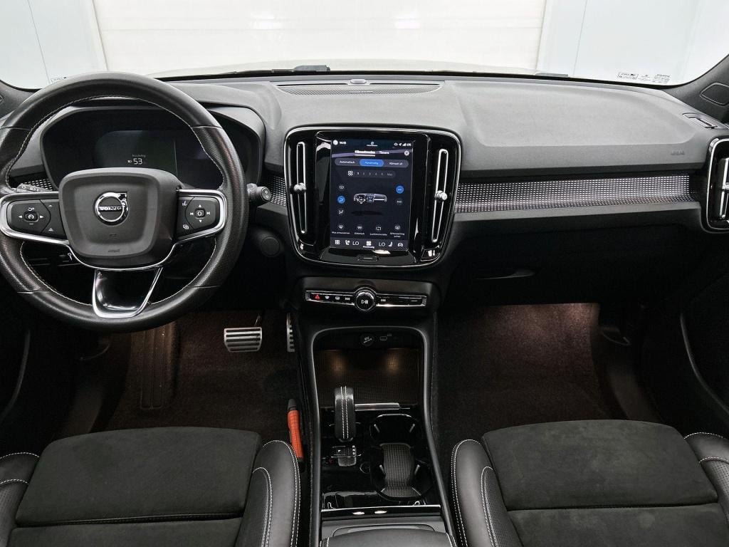 Volvo XC40 recharge p8 awd r-design | panoramadak | trekhaak | harman kardo