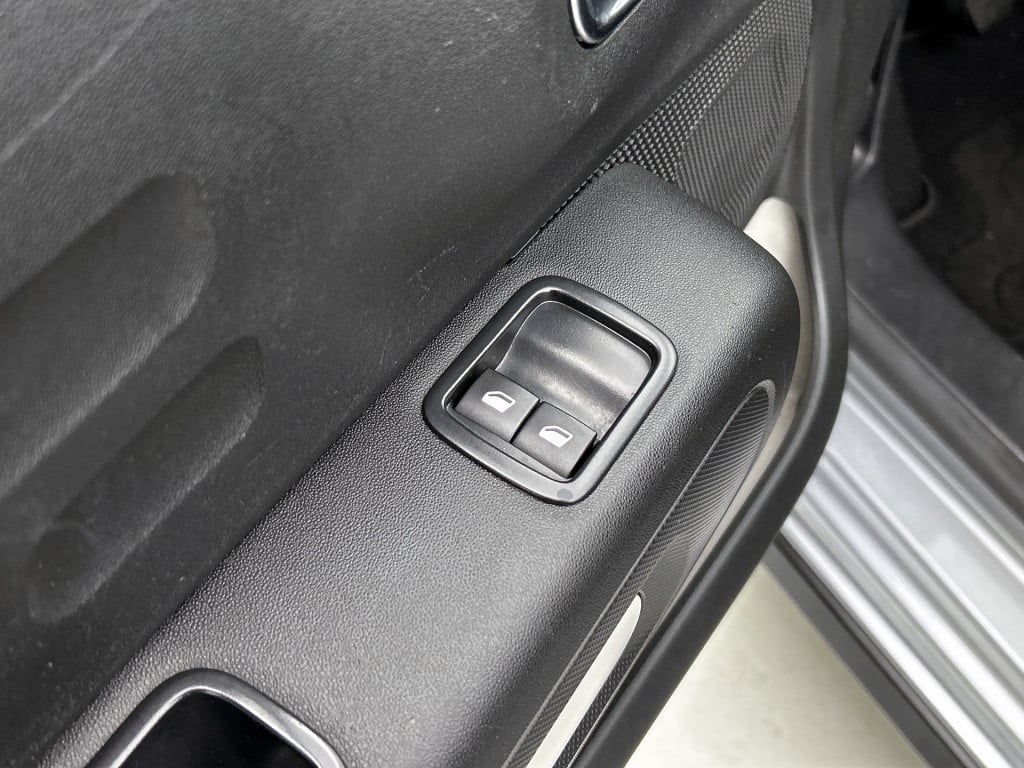 Citroen C3 puretech 82 pk s&s feel | stoelverwarming | navigatie | rijklaar