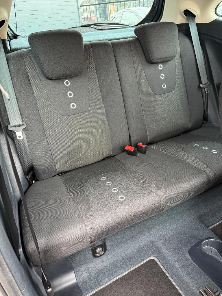 Ford KA 1.2 metal - airco - lage kmstand