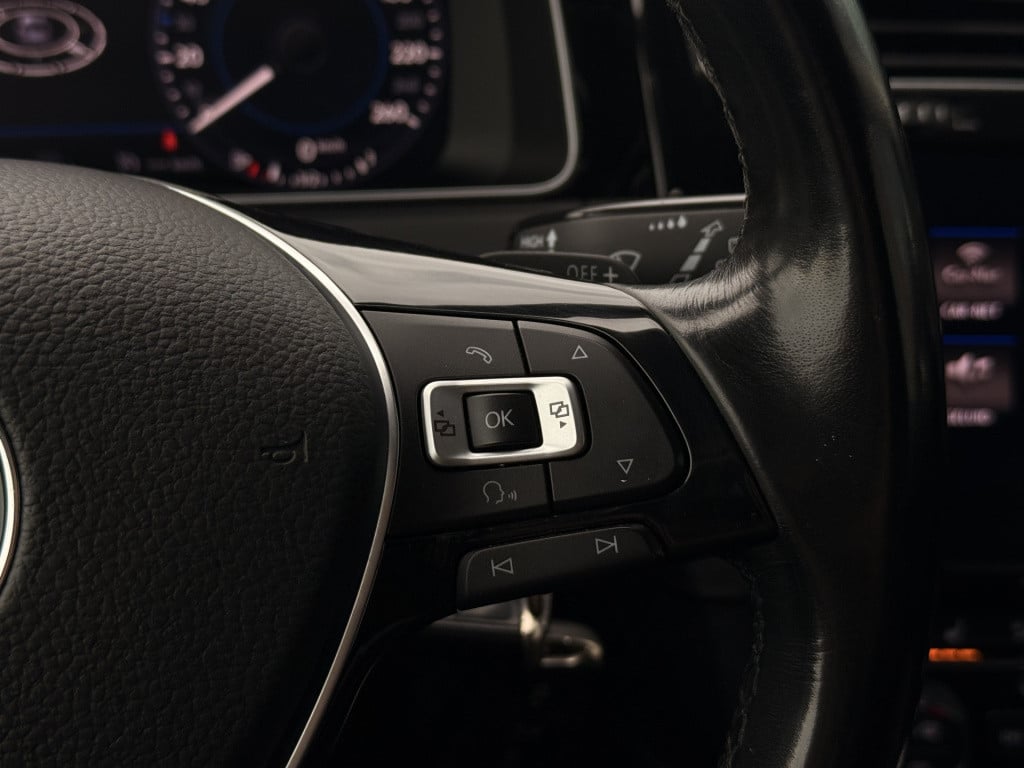 Volkswagen Golf variant 1.4 tsi highline | led | acc | massage | stoelverwa