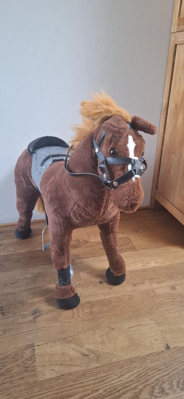 Knuffel paard