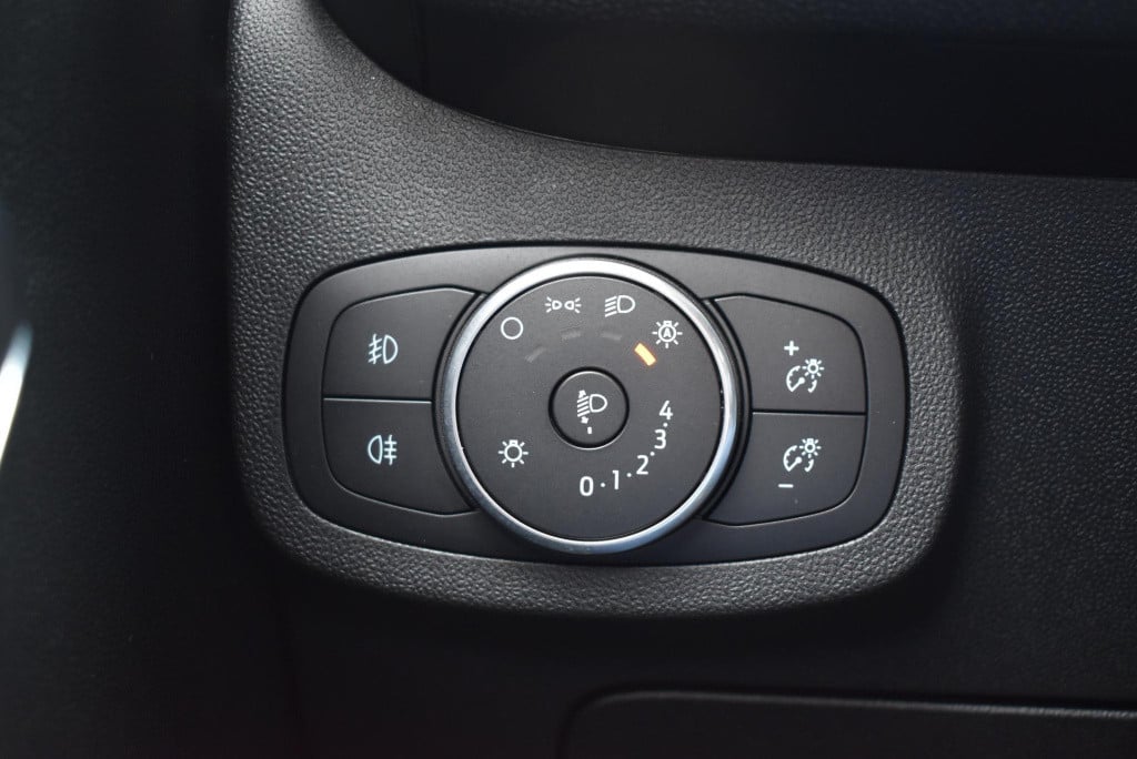 Ford Fiesta 1.0 ecoboost titanium | climate control | cruise control | acht