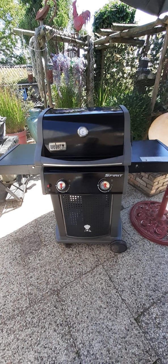 BBQ Weber Spirit E-210 Classic Black