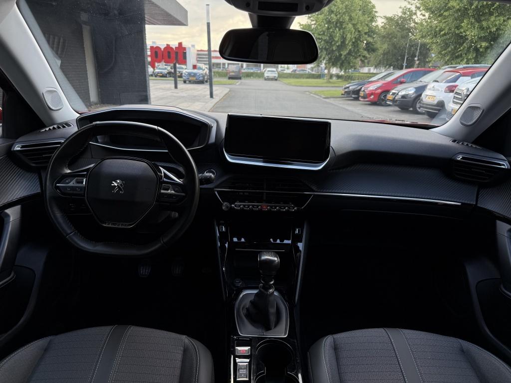 Peugeot 2008 1.2 puretech allure