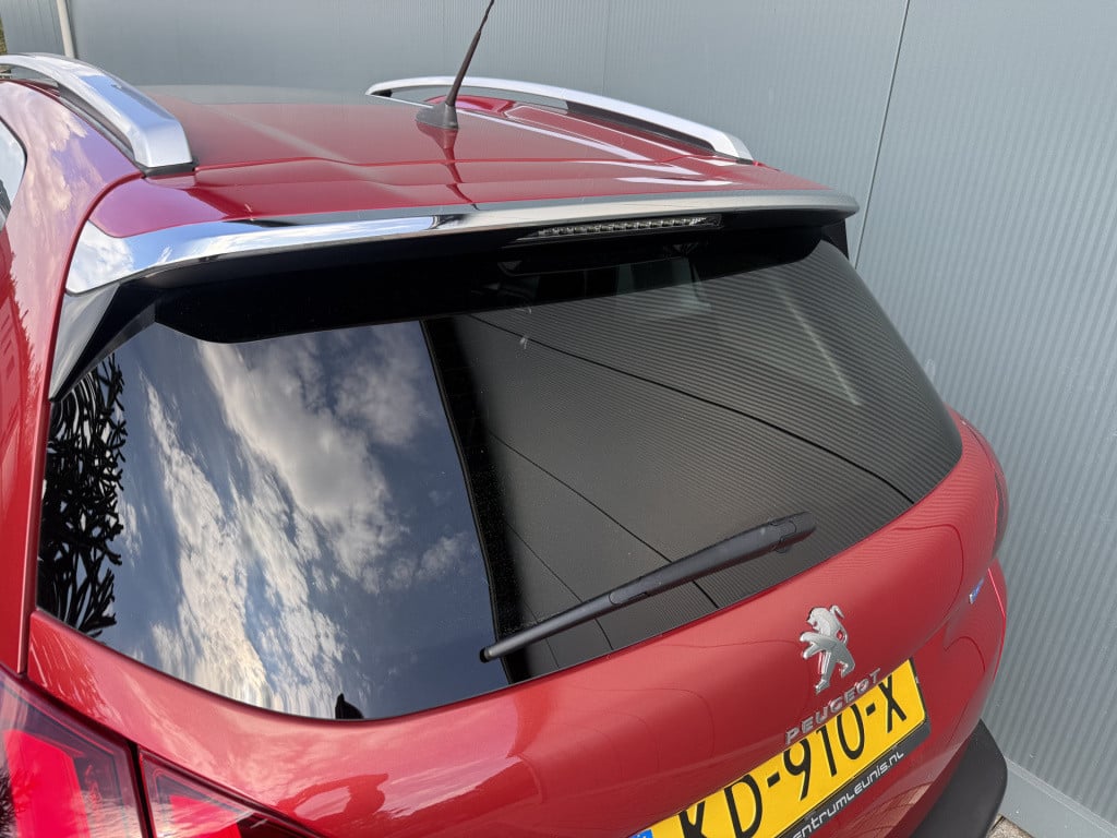 Peugeot 2008 1.2i automaat puretech allure 5-drs