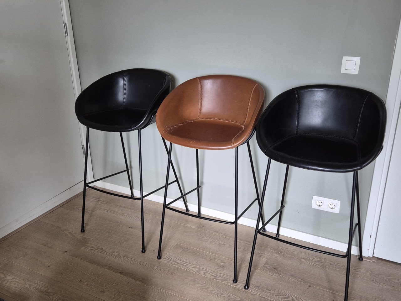 3 barkrukken