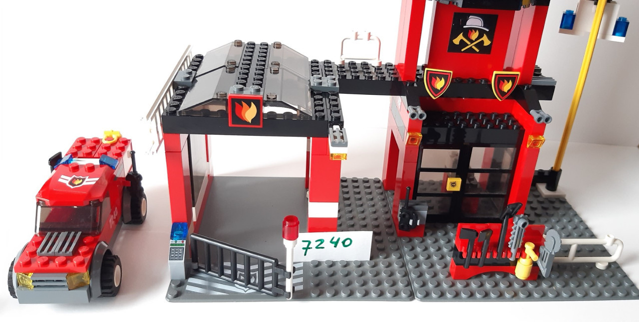 Lego City 7240 brandweerkazerne