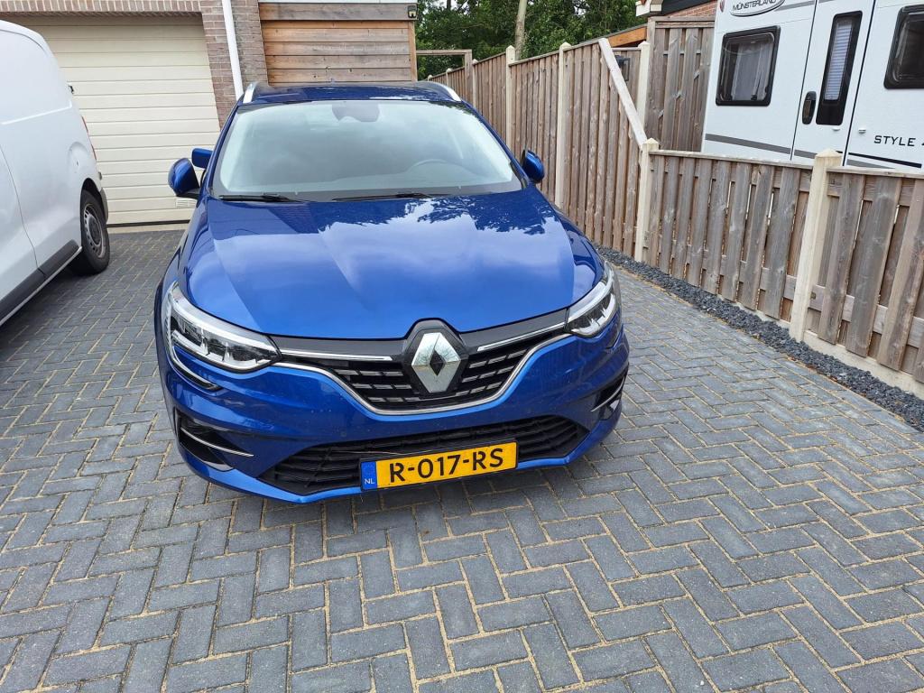 Renault Megane E-tech estate 1.6 plug-in hybrid 160 r.s. line