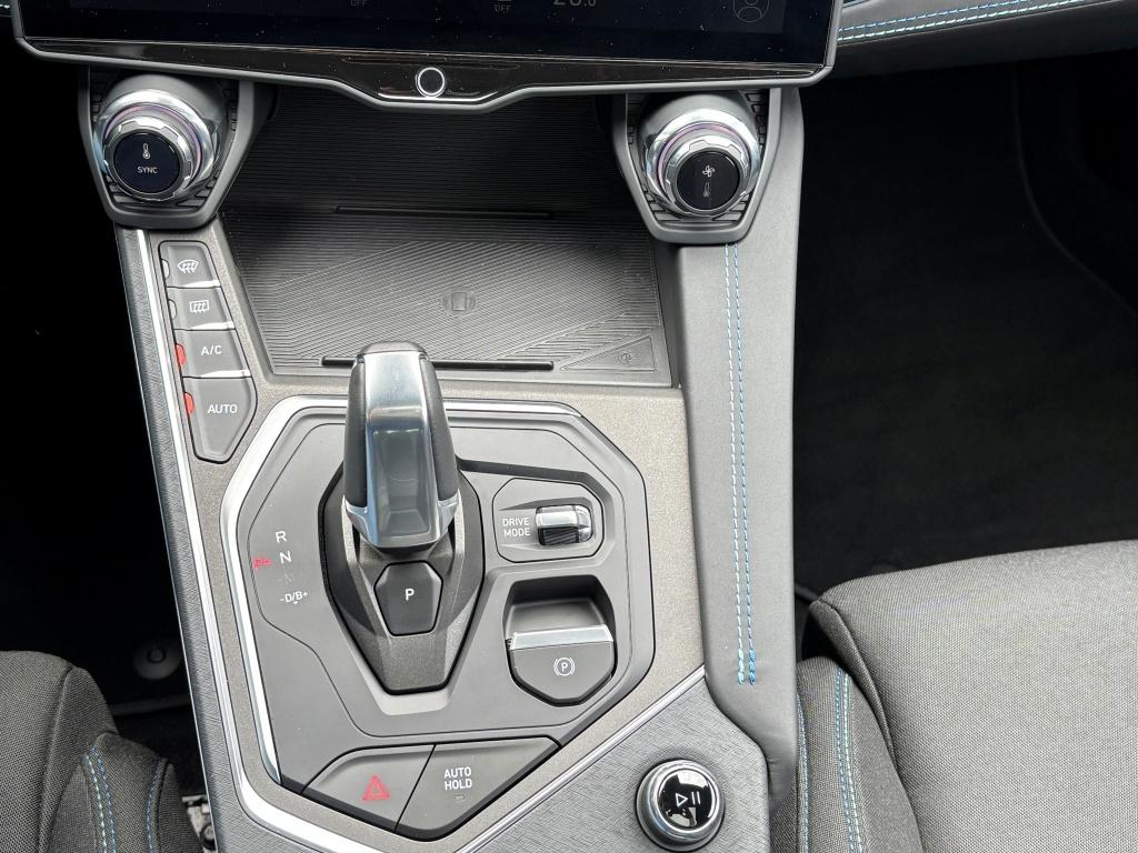Lynk & Co 01 1.5td 261pk phev 7dcth panoramadak| nl auto| 360 camera|navi|c
