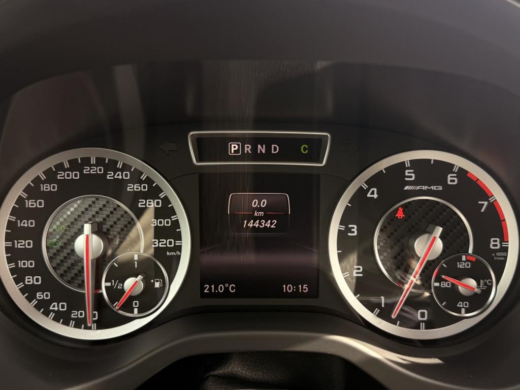 Mercedes-Benz A-Klasse amg 45 4matic | stoelverwarming | kuipstoelen | acht