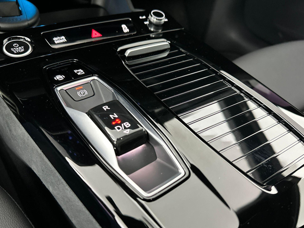 Audi A6 Avant E-tron s edition performance 100 kwh