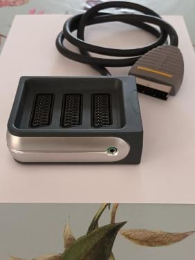 Bandridge 3 voudige Scart verdeel unit.