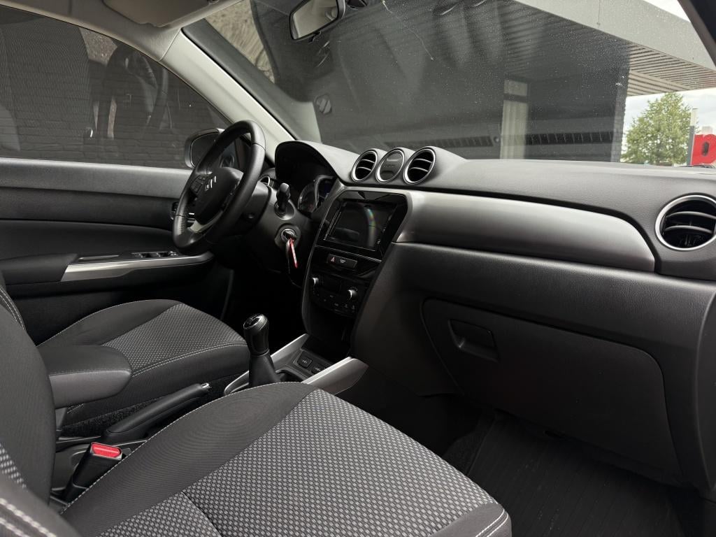 Suzuki Vitara 1.0 boosterjet select
