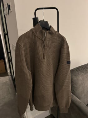 Cavallaro trui met korte rits