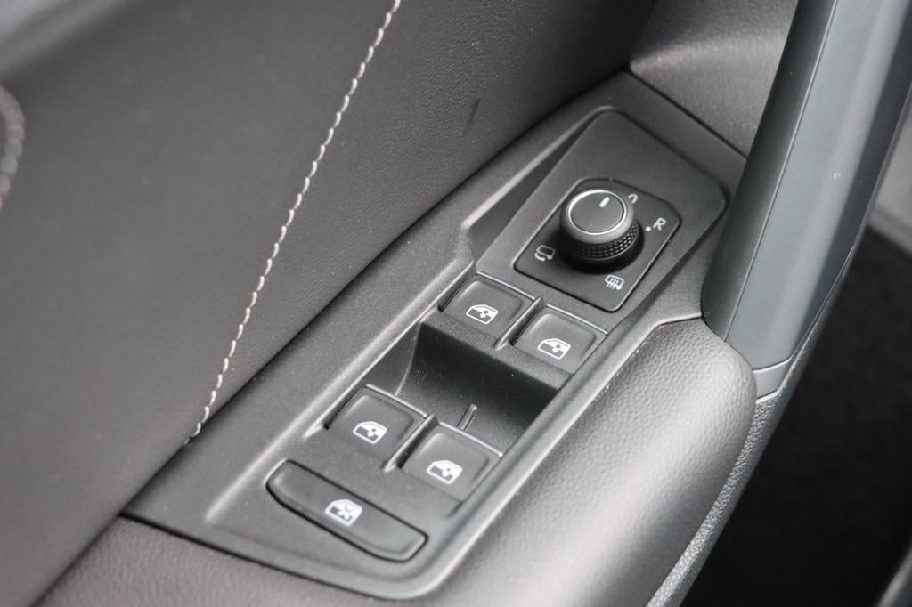 Volkswagen Tiguan 1.5 tsi r-line business+ 150pk dsg7
