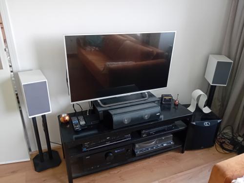 Te koop: speakers en randapparatuur surround