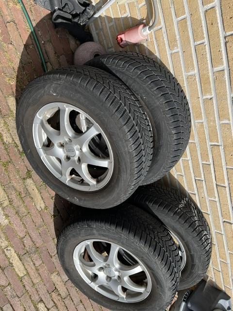 Aluminium velgen met banden