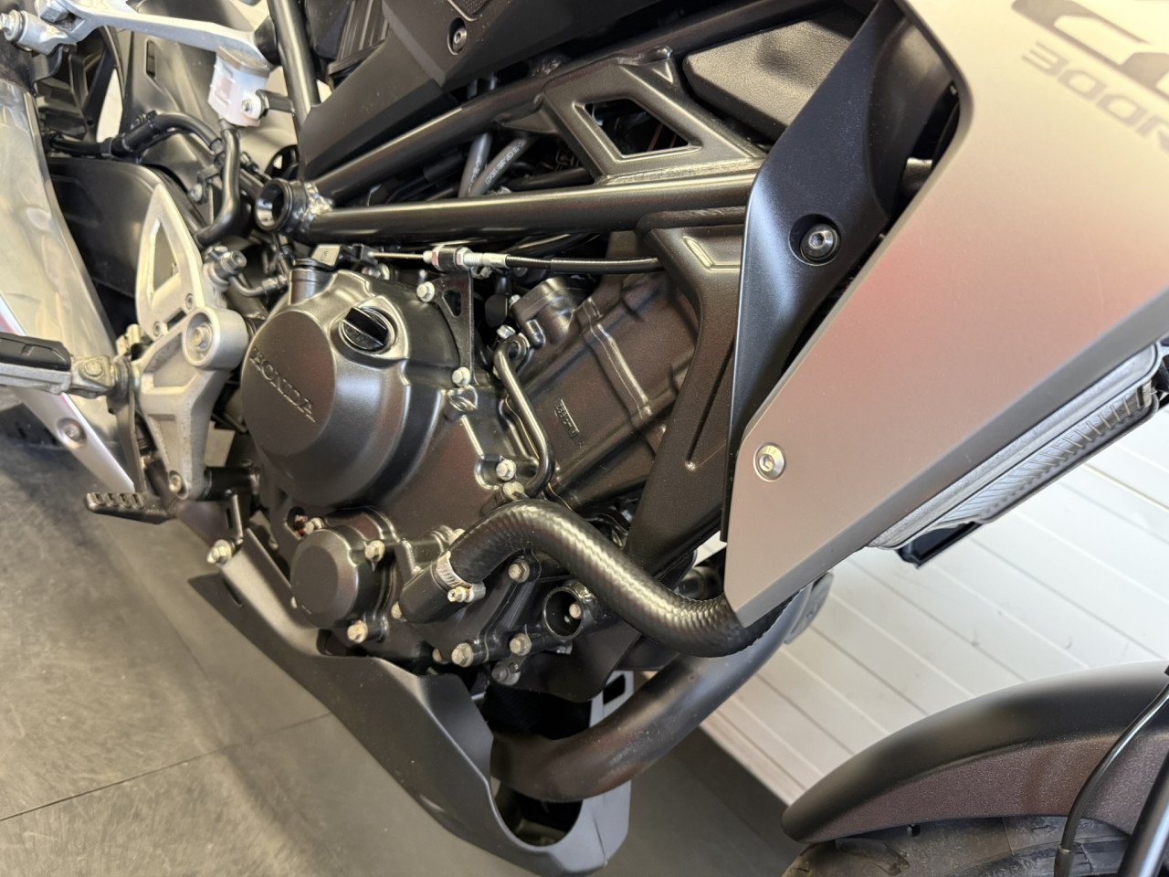 Leuke en zeer nette Honda CB 300 R!