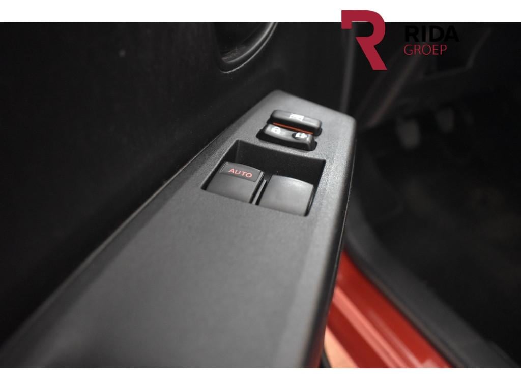 Toyota Yaris 1.0 vvt-i now 5 deurs