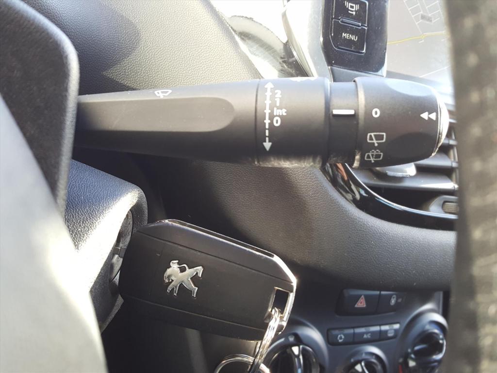 Peugeot 208 1.2 vti 82pk 5d urban soul navigatie | cruise control | airco |