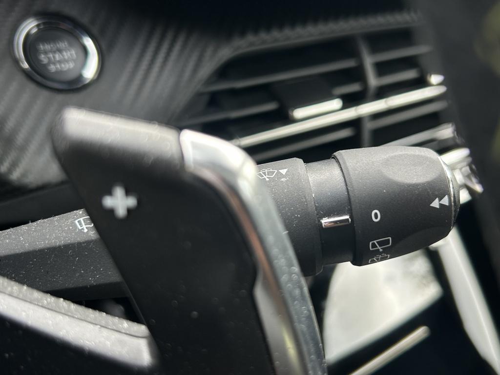 Peugeot 2008 1.2 puretech 130pk gt | navigatie | bt | applecarplay & androi