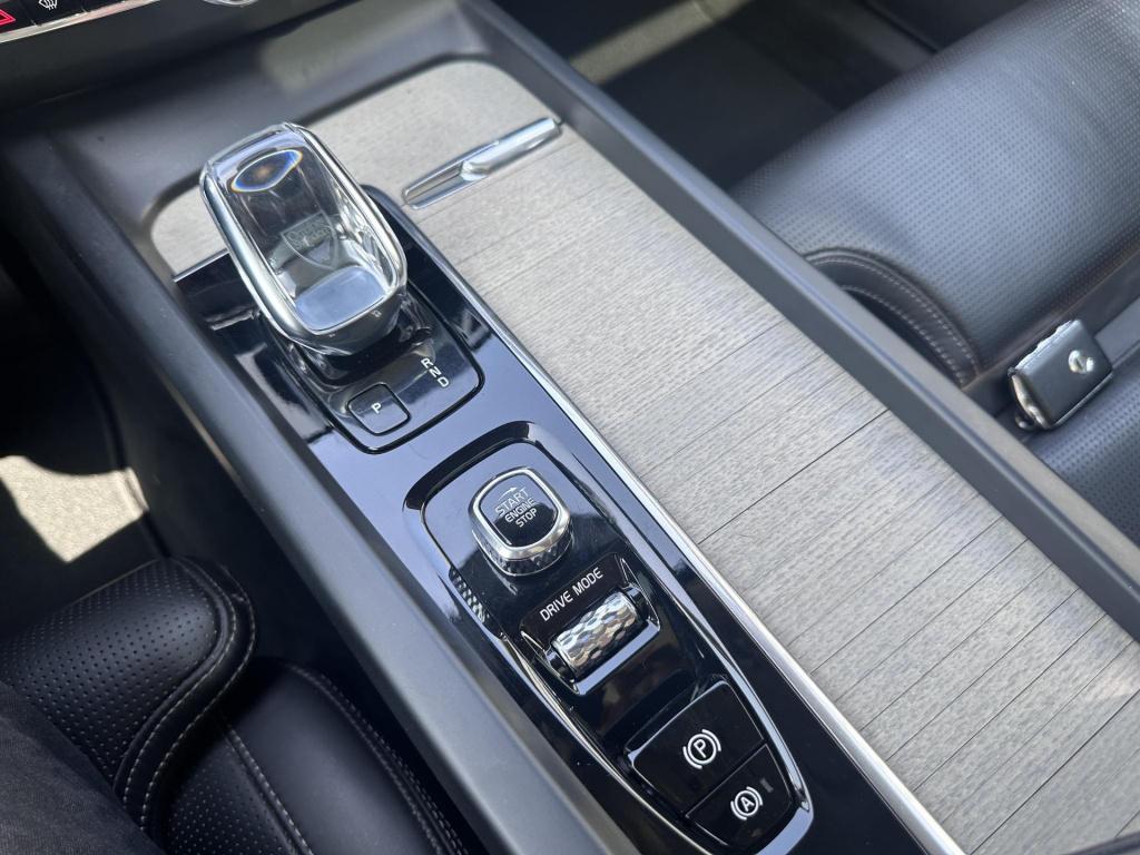 Volvo XC60 2.0 recharge t8 awd inscription