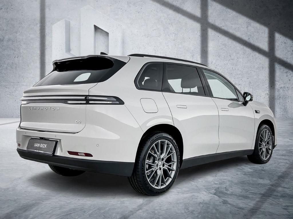 Leapmotor C10 design reev (hybrid) 28.4 kwh | black interieur | stoel-koeli