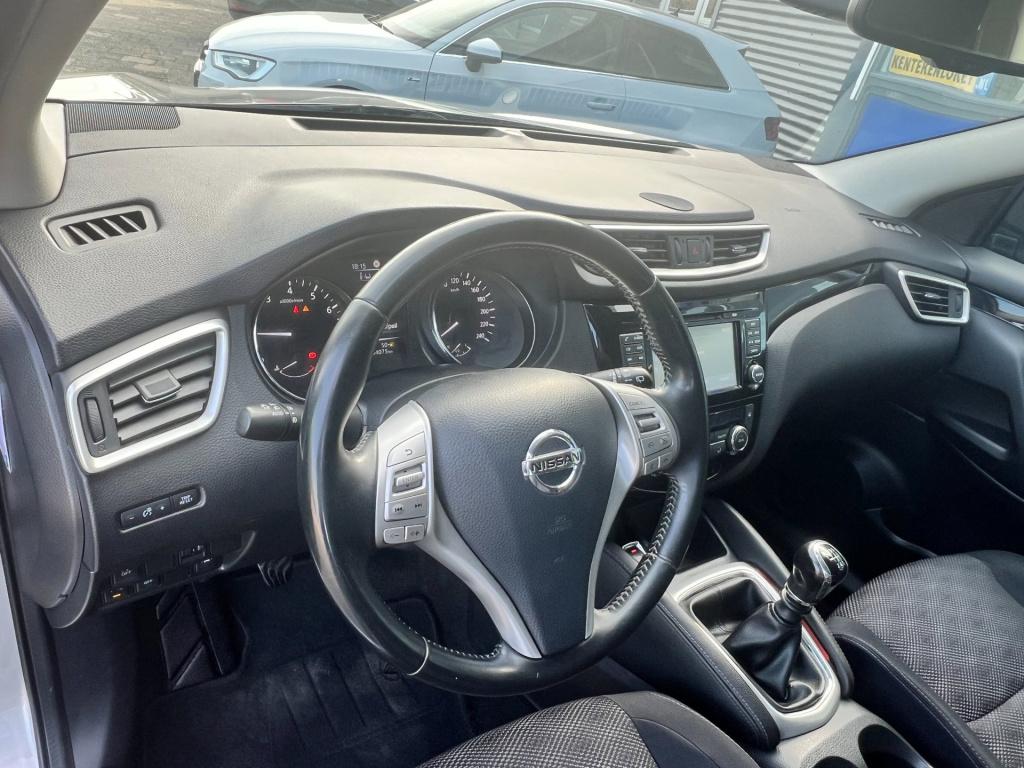 Nissan Qashqai 1.6 tekna, camera, trekhaak enz..