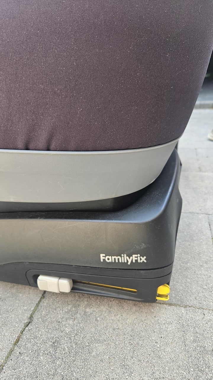 2x Maxi-cosi Pearl inclusief FamilyFix