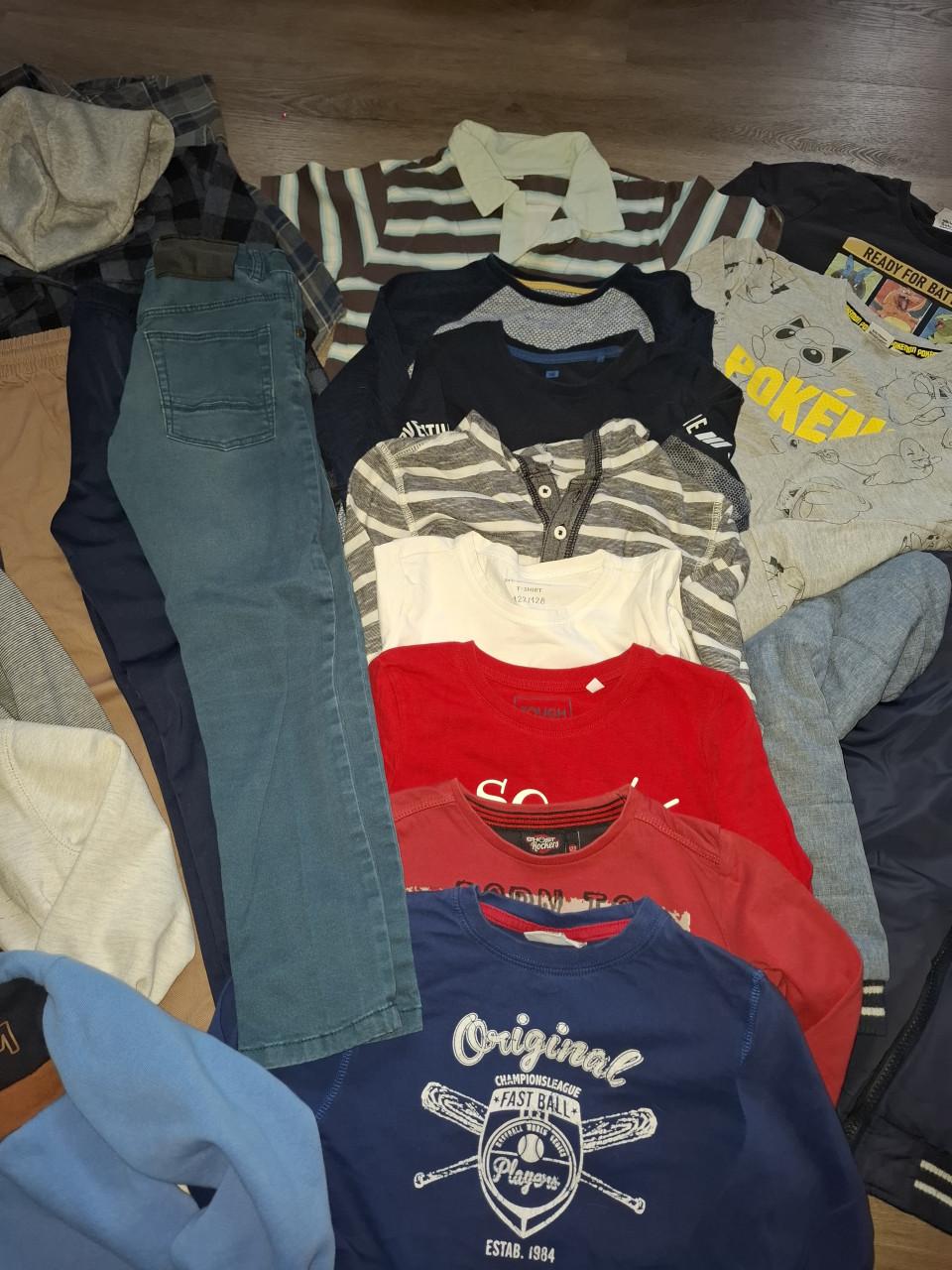 Pakket jongenskleding maat 122-128