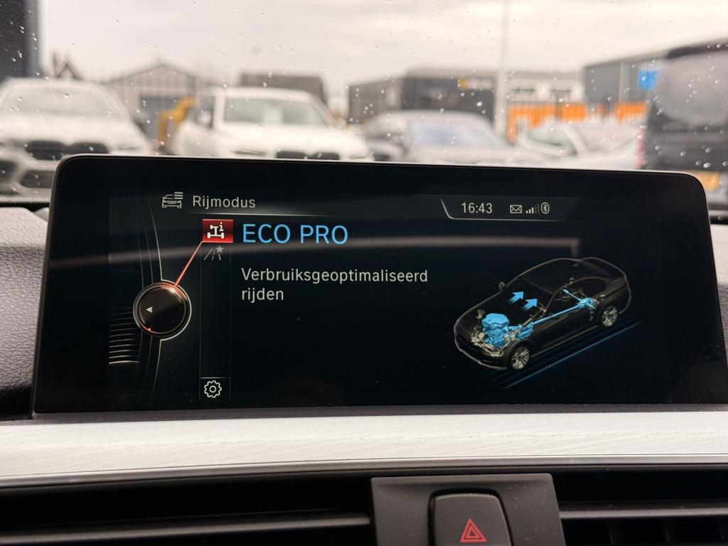 BMW 3-serie 330e m-sport | head-up | cruise | stoelverwarming | 360 | leder