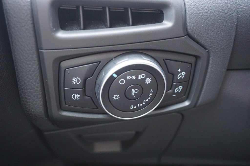 Ford Focus wagon 1.0 titanium climate / navi / stoelverw. / cruise / trekha
