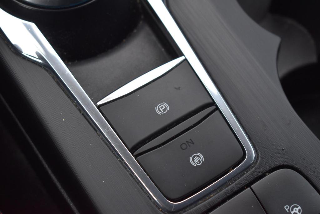 Ford Kuga 2.5 phev st-line | climate control | cruise control | winterpakke