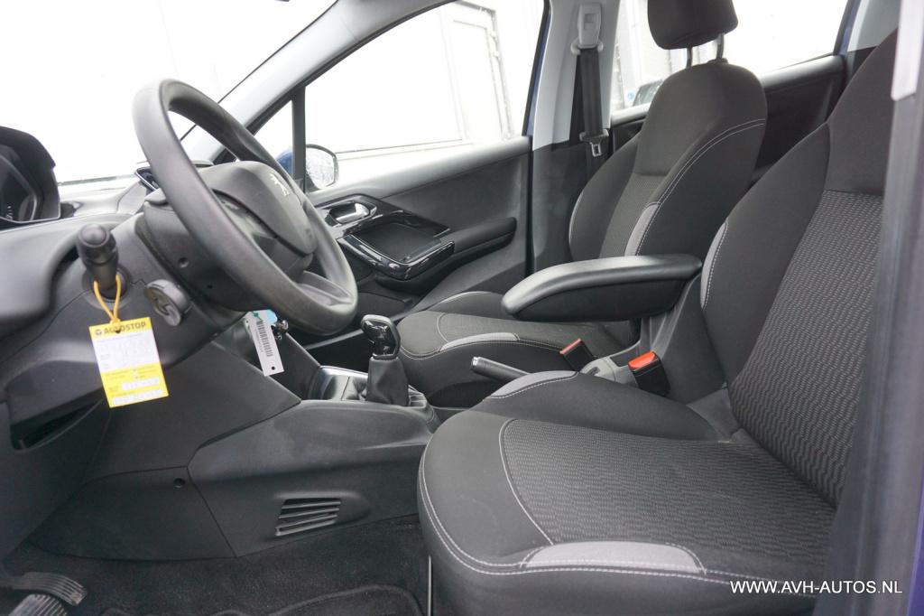 Peugeot 208 1.2 puretech blue lion