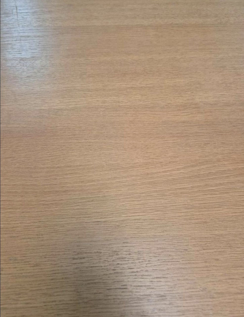 Degelijke eetkamertafel