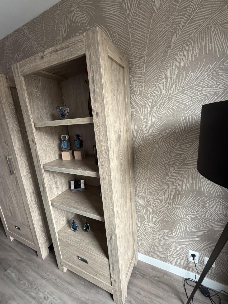 Open kast