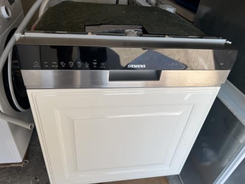 Nieuwe Siemens SN55ES12CE inbouw vaatwasser met besteklade en WIFI