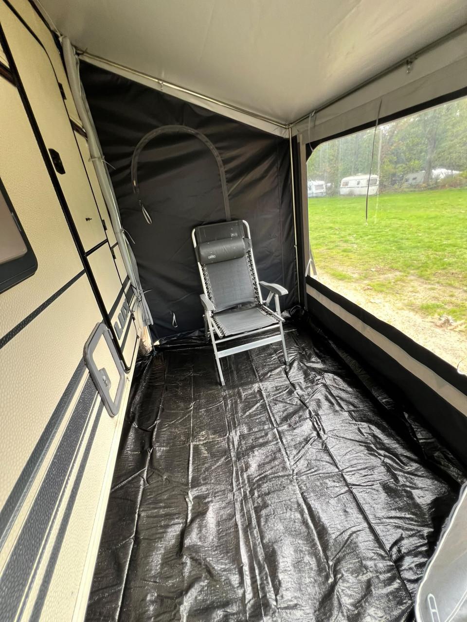 Obelink Zürich 2 wintertent (3 weken gebruikt)