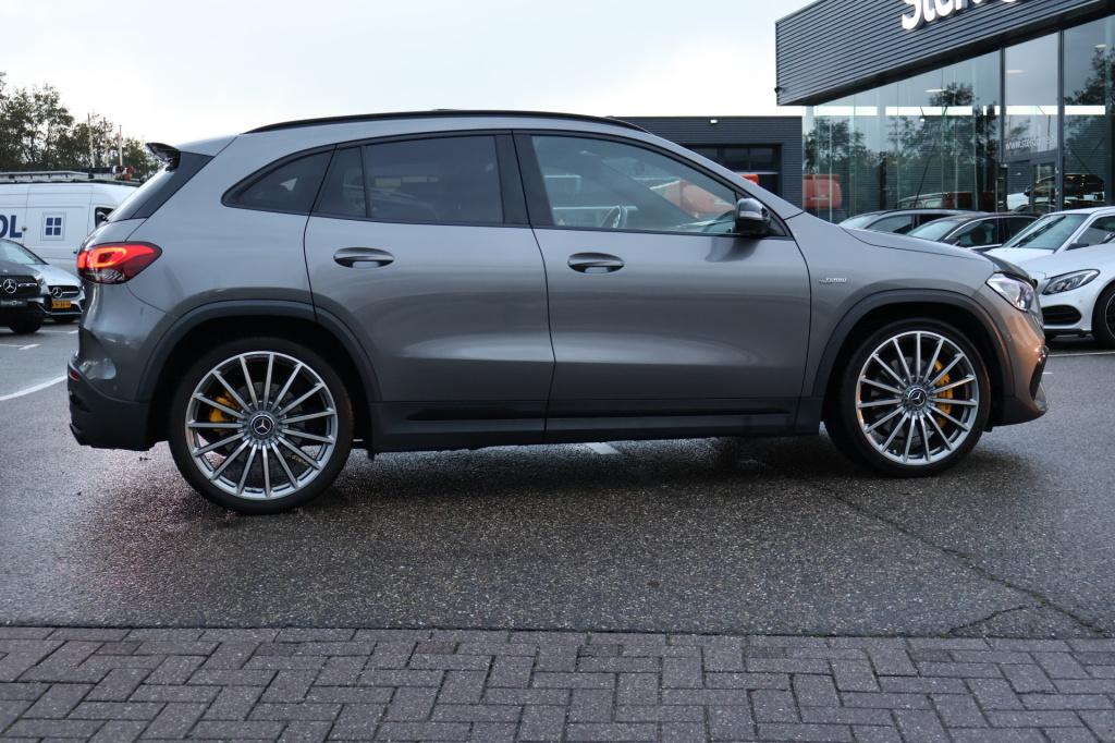 Mercedes-Benz Gla-klasse amg 35 4matic i panoramadak i mbux l spiegelpakket