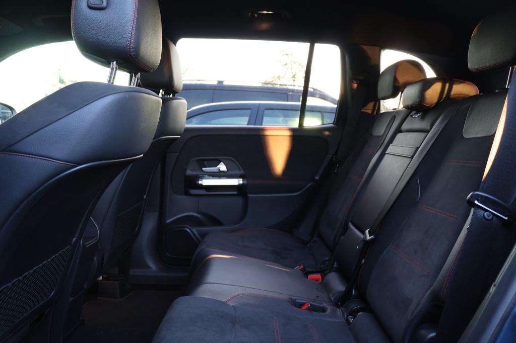 Mercedes-Benz Glb amg 35 4matic l 306 pk l mbux l camera l led l wegklapbar