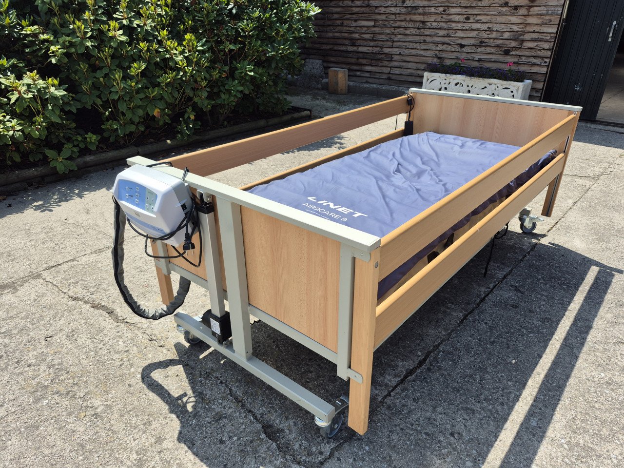 Elektrisch hoog-laag bed