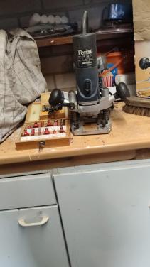 Ferm bovenfrees met freesjes