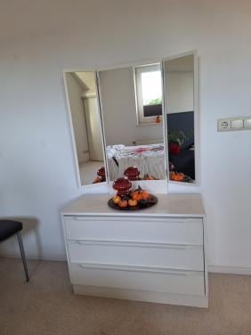 Ladekast met 3 luiks-spiegel