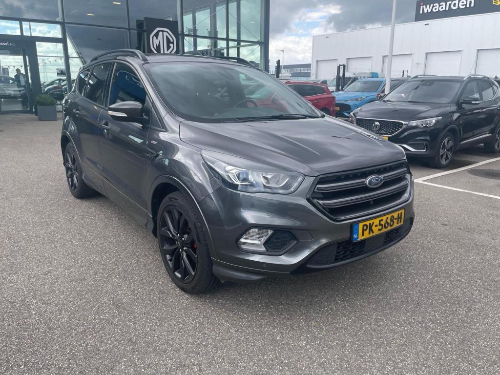 Ford Kuga 1.5 ecoboost st line 150 pk