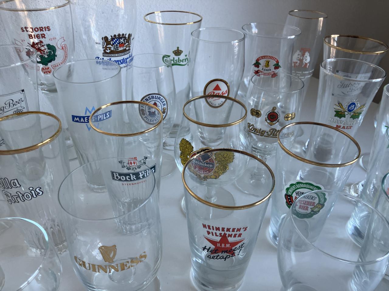 Verzameling bierglazen 140st